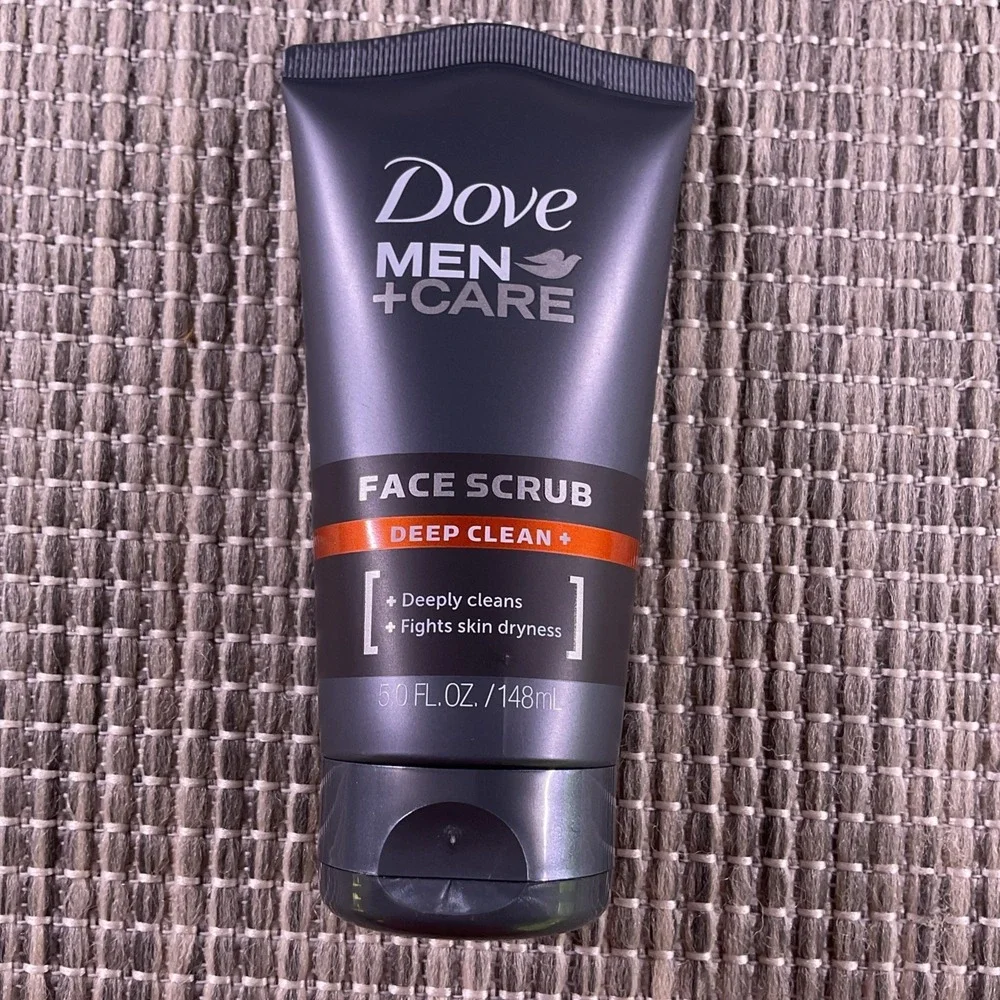 LOT OF 4--Dove Men + Care Face Scrub DEEP CLEAN Each is 5oz.
